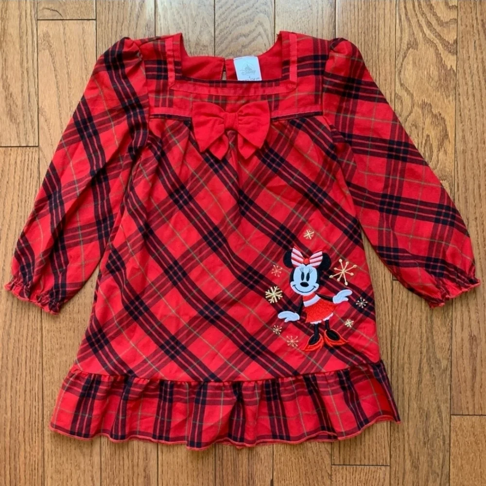 3 Disney Gowns & 1 Bluey Gown, Size 4, Total 3 Gowns